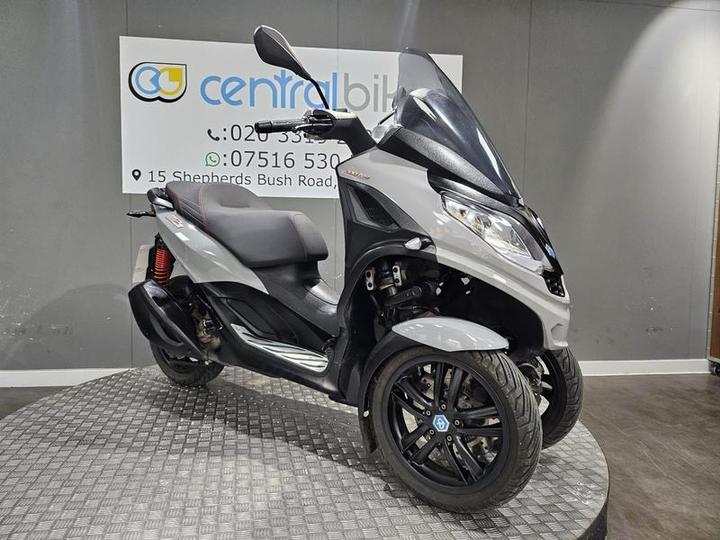 Piaggio MP3 300 300 HPE Sport CVT Euro 5 2021 Grey 25