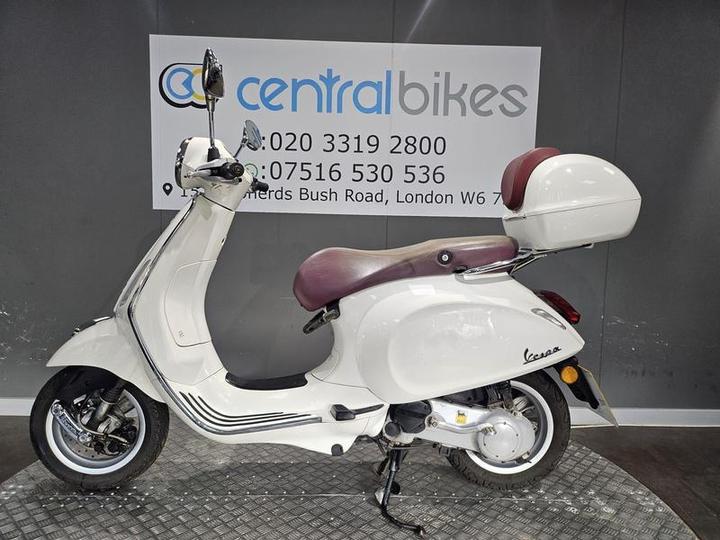 Piaggio Vespa Primavera 50 50 2T CVT 2016 White 23