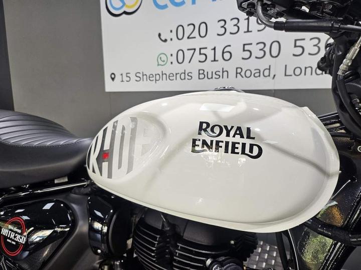 Royal Enfield Hunter 350 2023 White 3