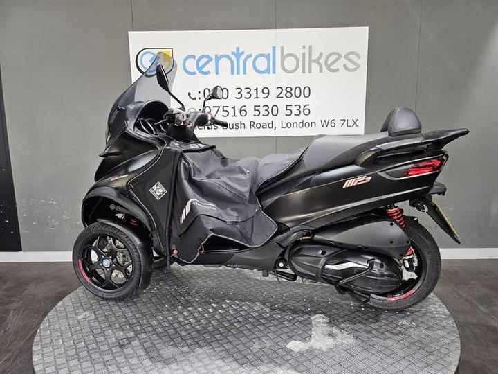 Piaggio MP3 500 Sport Advanced HPE 2020 Black 15