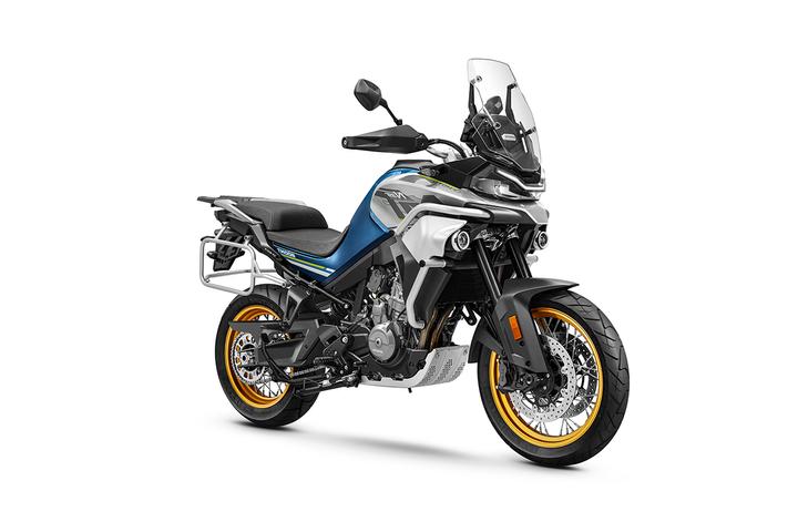 CF Moto 800MT touring twilight blue right 45 degree with luggage rack