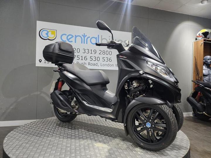 Piaggio MP3 300 300 HPE Sport CVT Euro 5 2021 Black 30