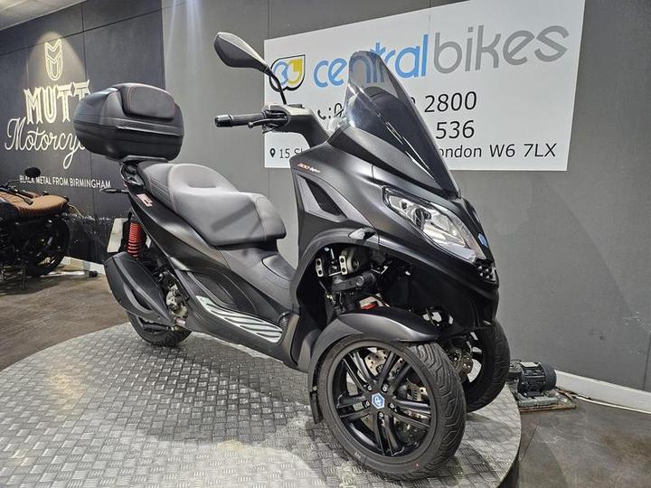 Piaggio MP3 300 300 HPE Sport CVT Euro 5 2021 Black 3