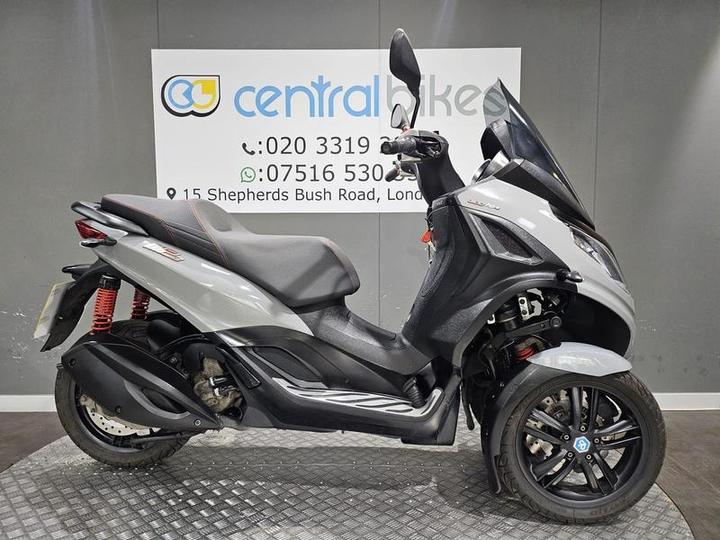 Piaggio MP3 300 300 HPE Sport CVT Euro 5 2021 Grey 1