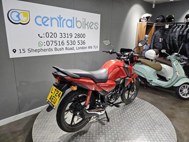 Honda CB125F 125 125 2024 Red 4