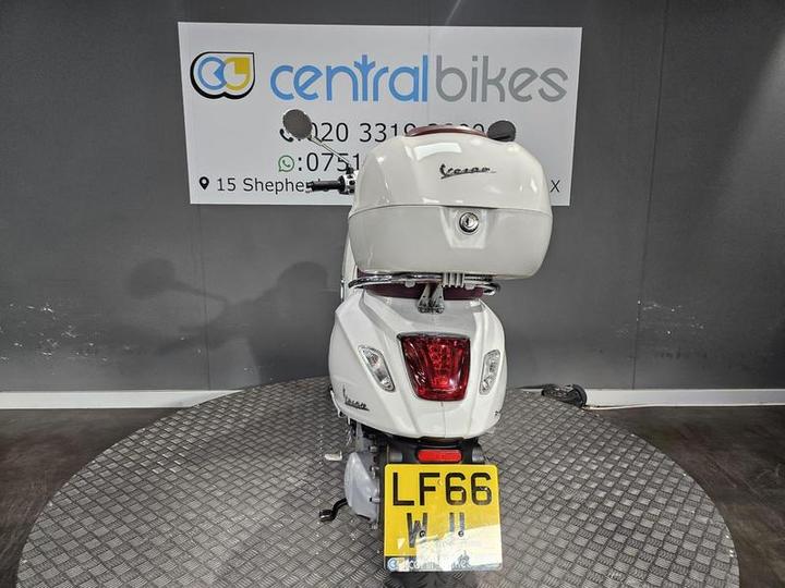 Piaggio Vespa Primavera 50 50 2T CVT 2016 White 19