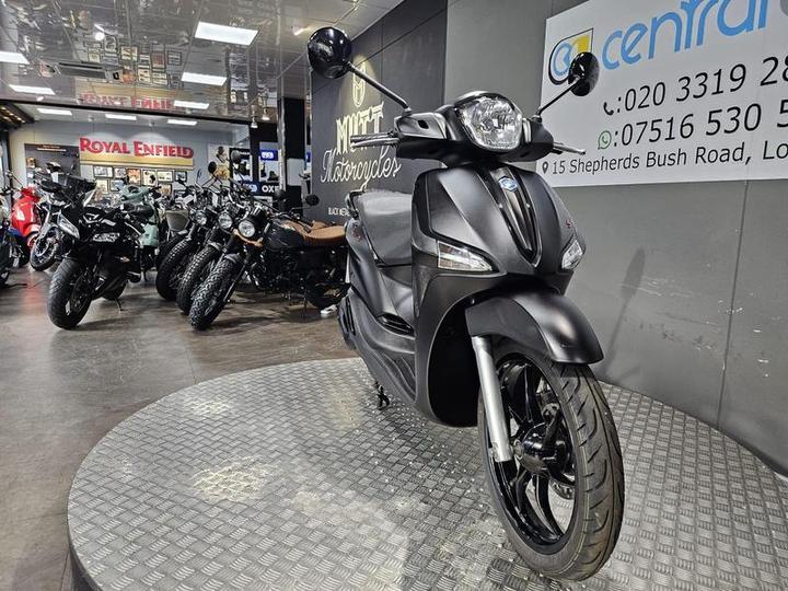 Piaggio Liberty 125 125 S CVT Euro 5 2022 Black 5