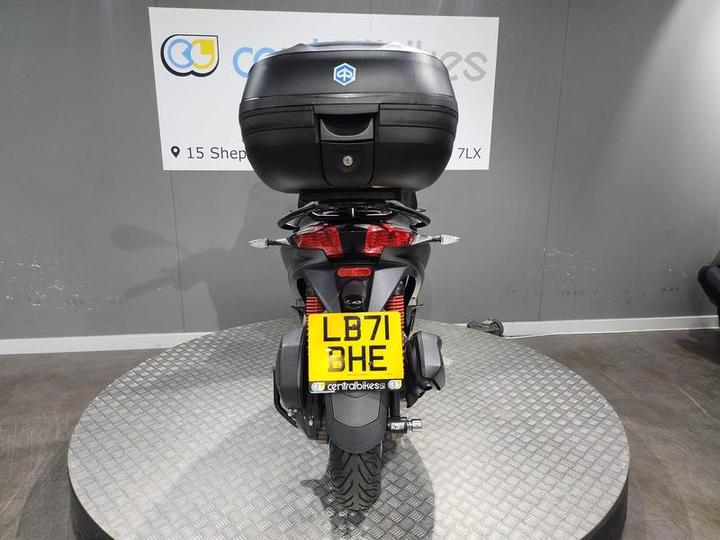 Piaggio MP3 300 300 HPE Sport CVT Euro 5 2021 Black 16