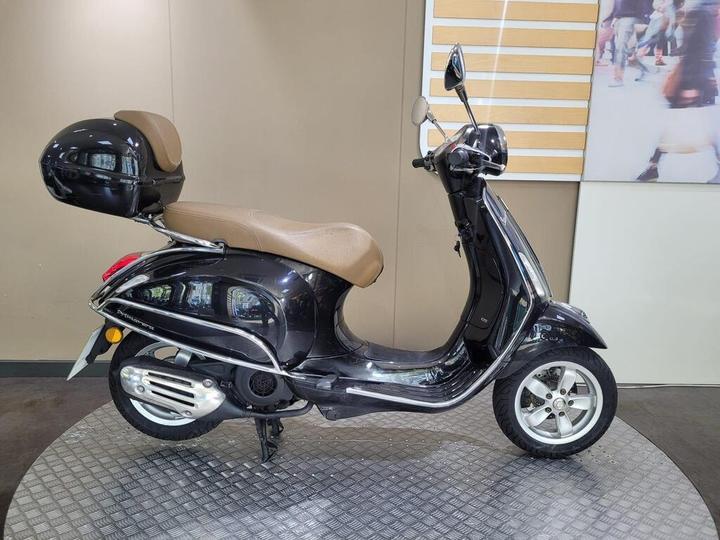 Vespa Primavera 125 2017