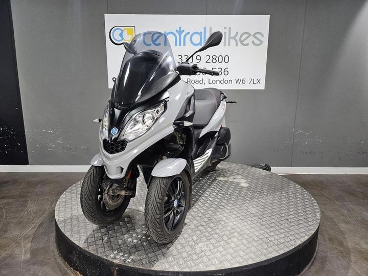 Piaggio MP3 300 300 HPE Sport CVT Euro 5 2021 Grey 27