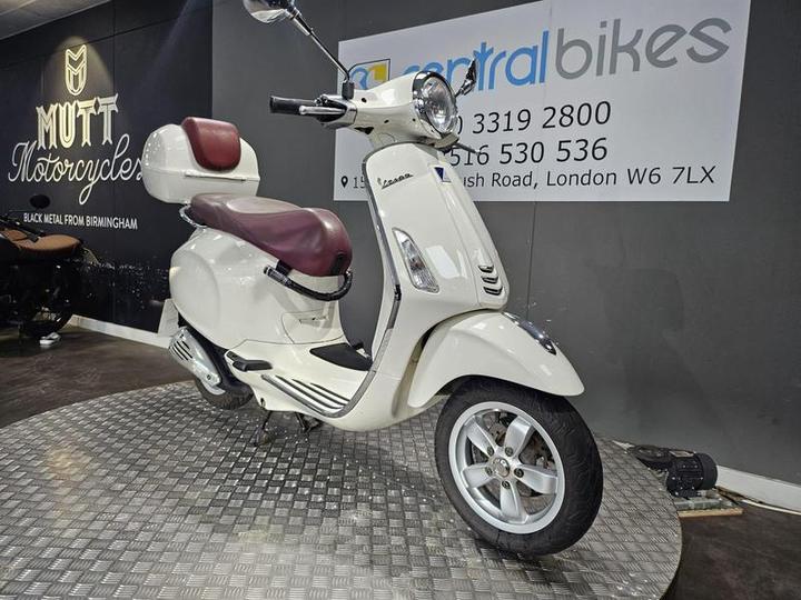 Piaggio Vespa Primavera 50 50 2T CVT 2016 White 3