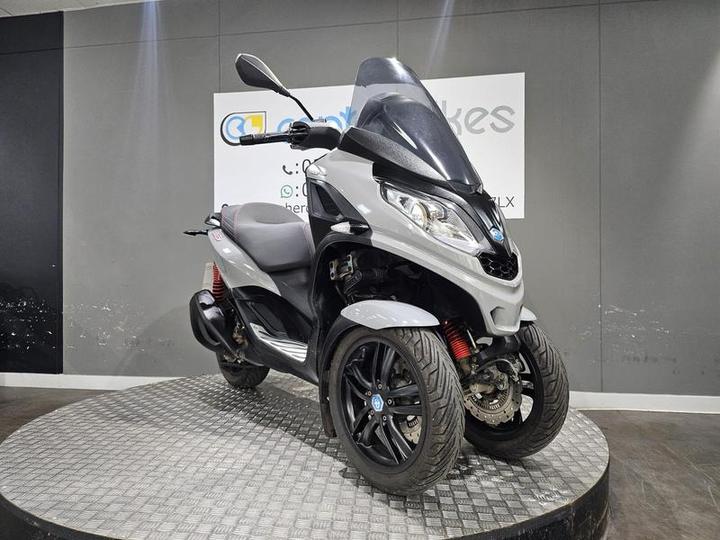 Piaggio MP3 300 300 HPE Sport CVT Euro 5 2021 Grey 28