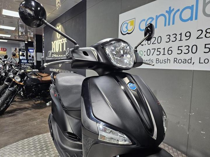 Piaggio Liberty 125 125 S CVT Euro 5 2022 Black 10