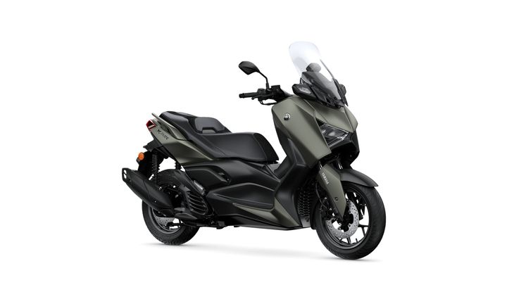 Yamaha 2026 XMAX 125 A stylish gray scooter with a sleek design, featuring a large windscreen, comfortable seat, and modern details, positioned at an angled view on a white background.