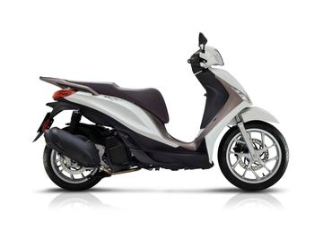 Piaggio Medley 125 E5 Bianco Luna Right Side