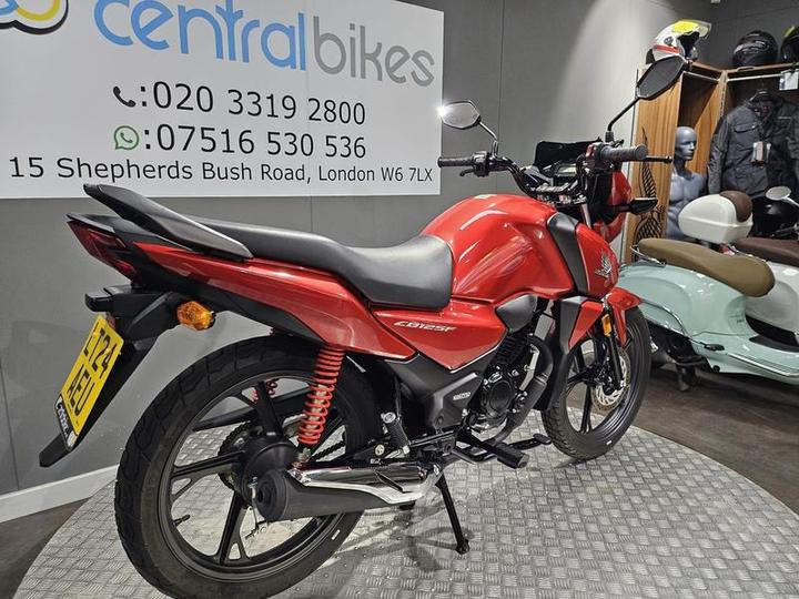 Honda CB125F 125 125 2024 Red 9