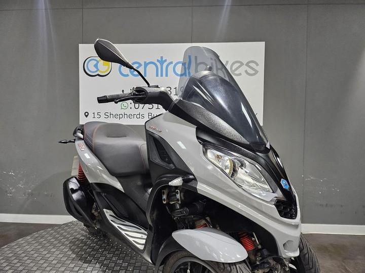 Piaggio MP3 300 300 HPE Sport CVT Euro 5 2021 Grey 30