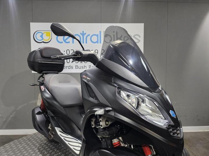 Piaggio MP3 300 300 HPE Sport CVT Euro 5 2021 Black 26