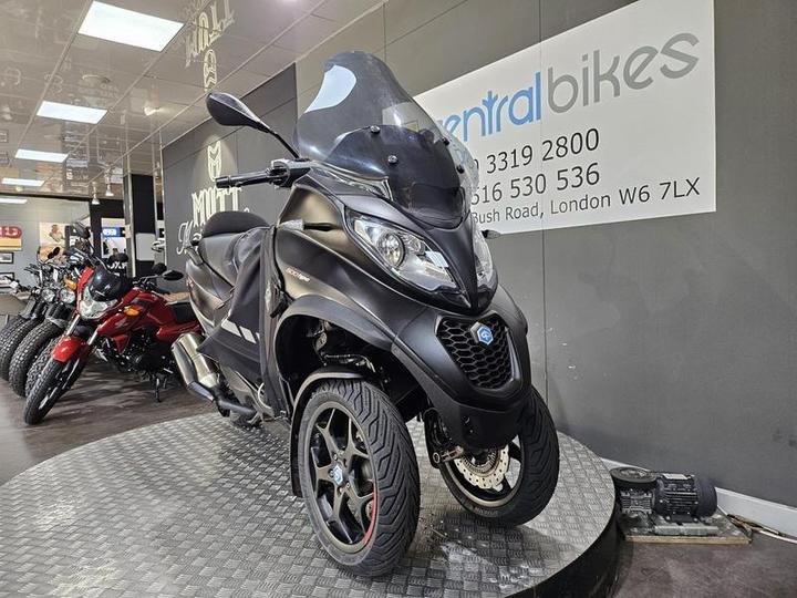 Piaggio MP3 500 Sport Advanced HPE 2020 Black 6