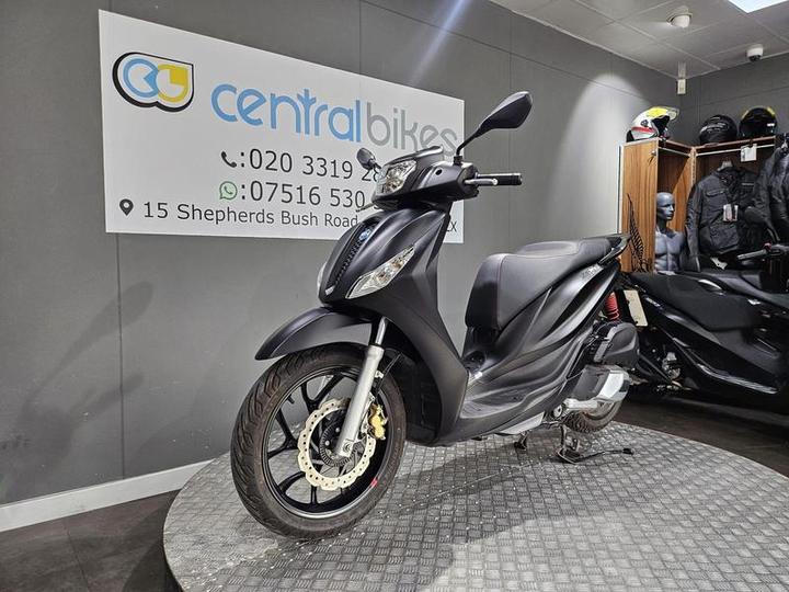 Piaggio Medley 125 125 S CVT Euro 5 2023 Black 18