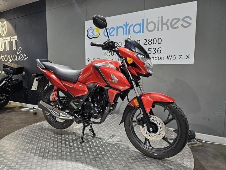 Honda CB125F 125 125 2024 Red 2