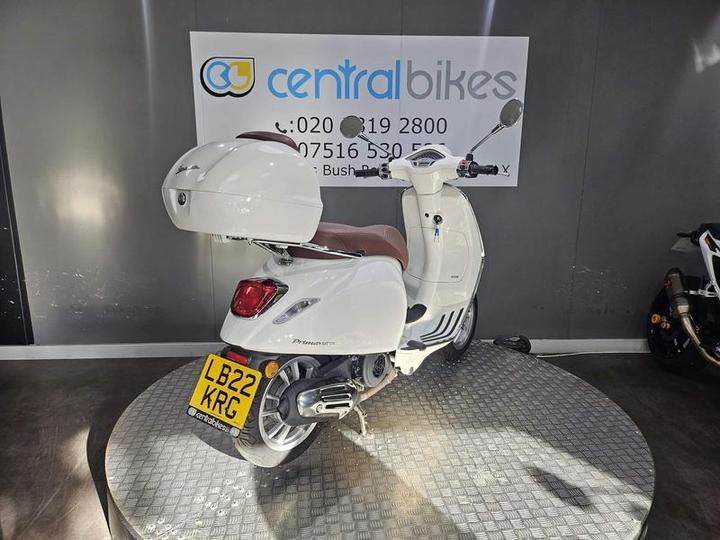 Piaggio Vespa Primavera 125 ABS 2022 White 15