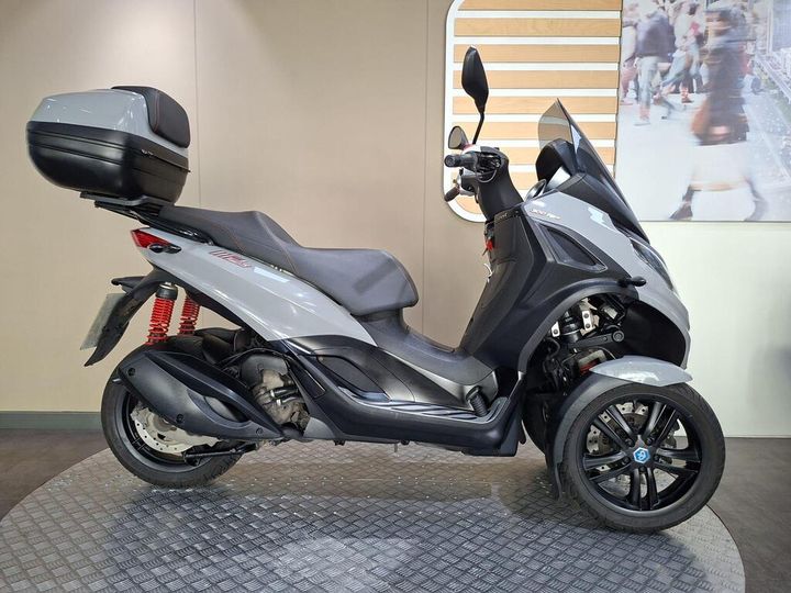 Piaggio MP3 300 Sport (2020)